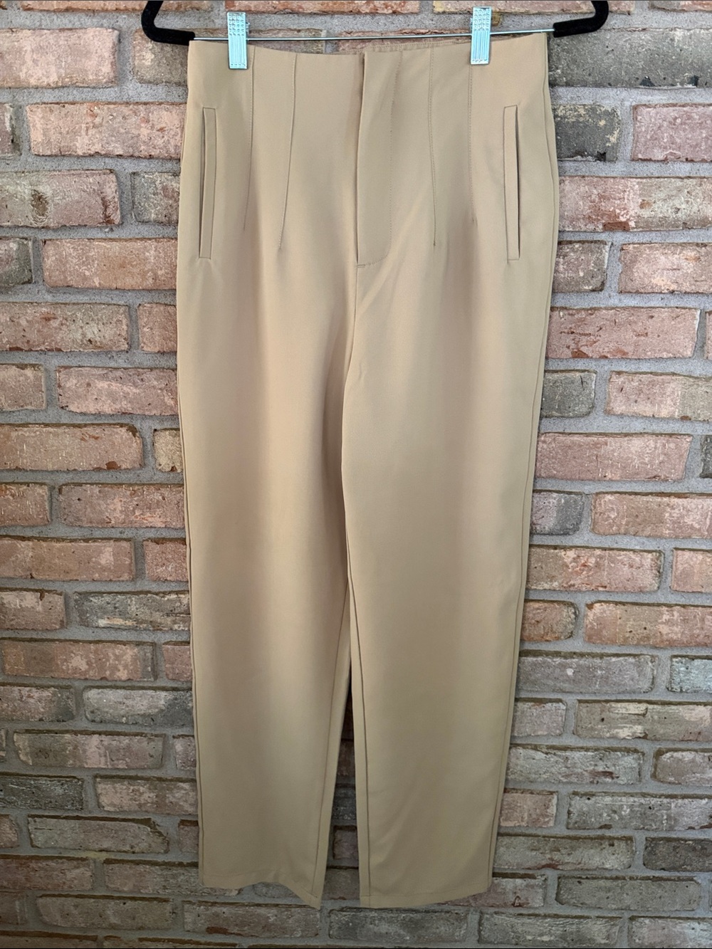 HALARA Beige High-Rise Tailored Trousers